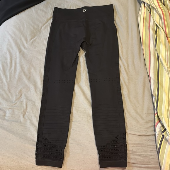 Black GymShark Leggings - Picture 2 of 4